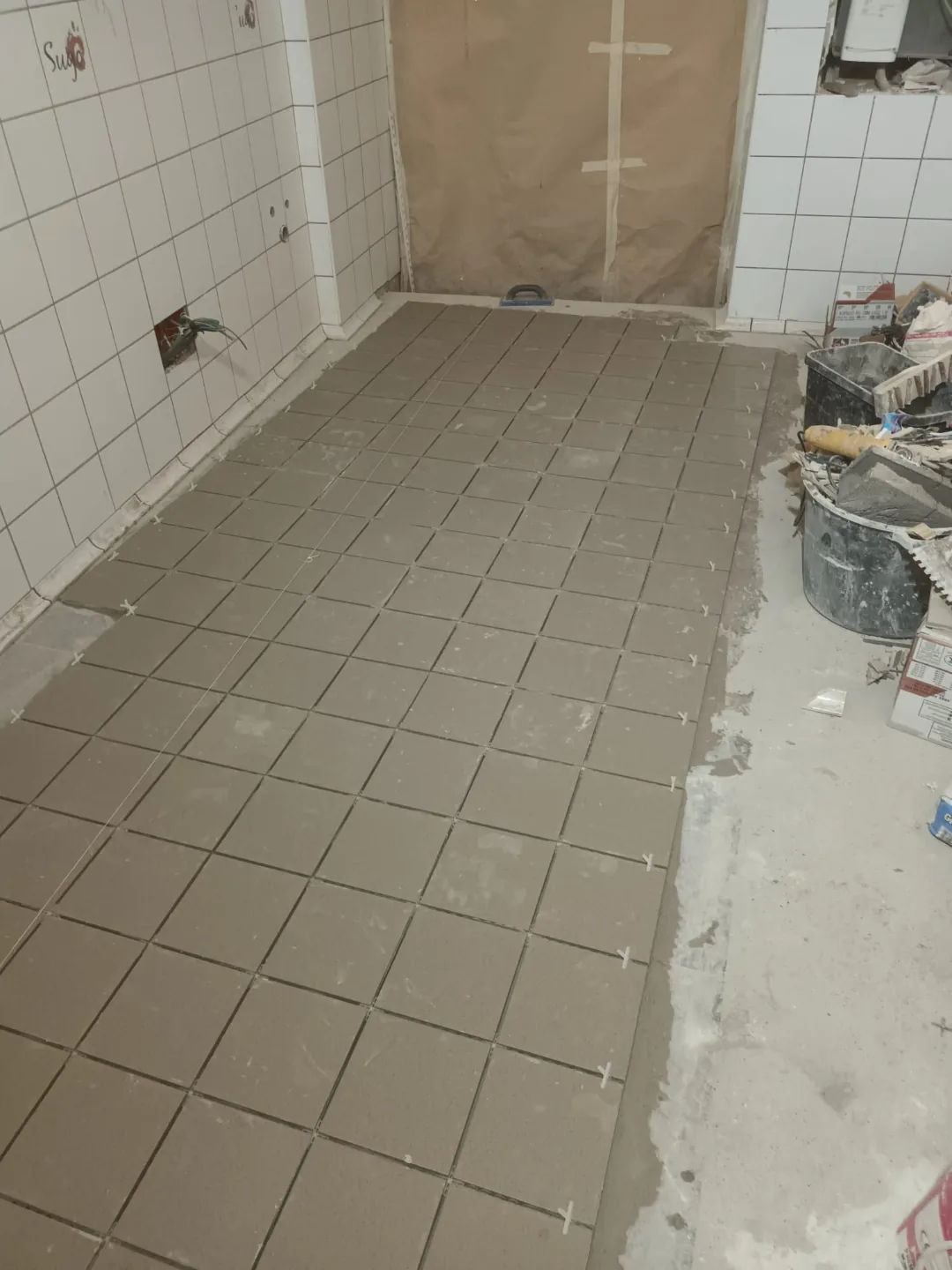 Bagno in cantiere durante ristrutturazione a Roma
